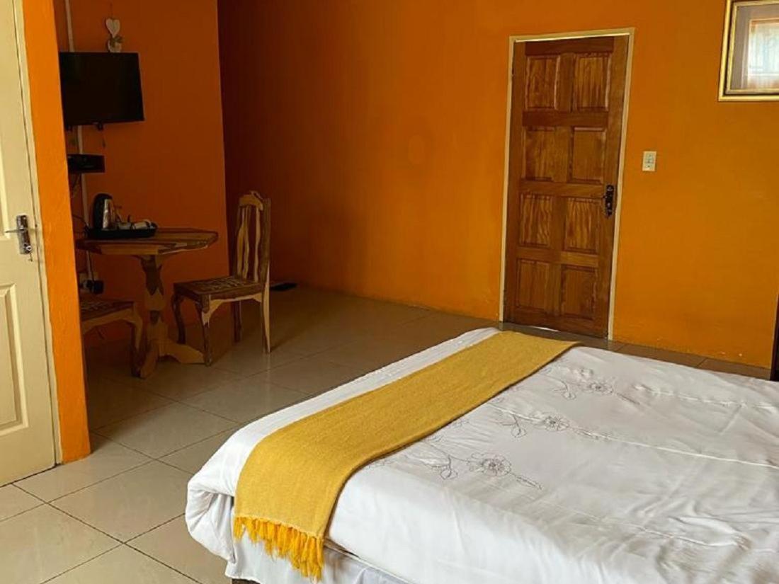 Khutsong Guests House Hotel Burgersfort Bagian luar foto